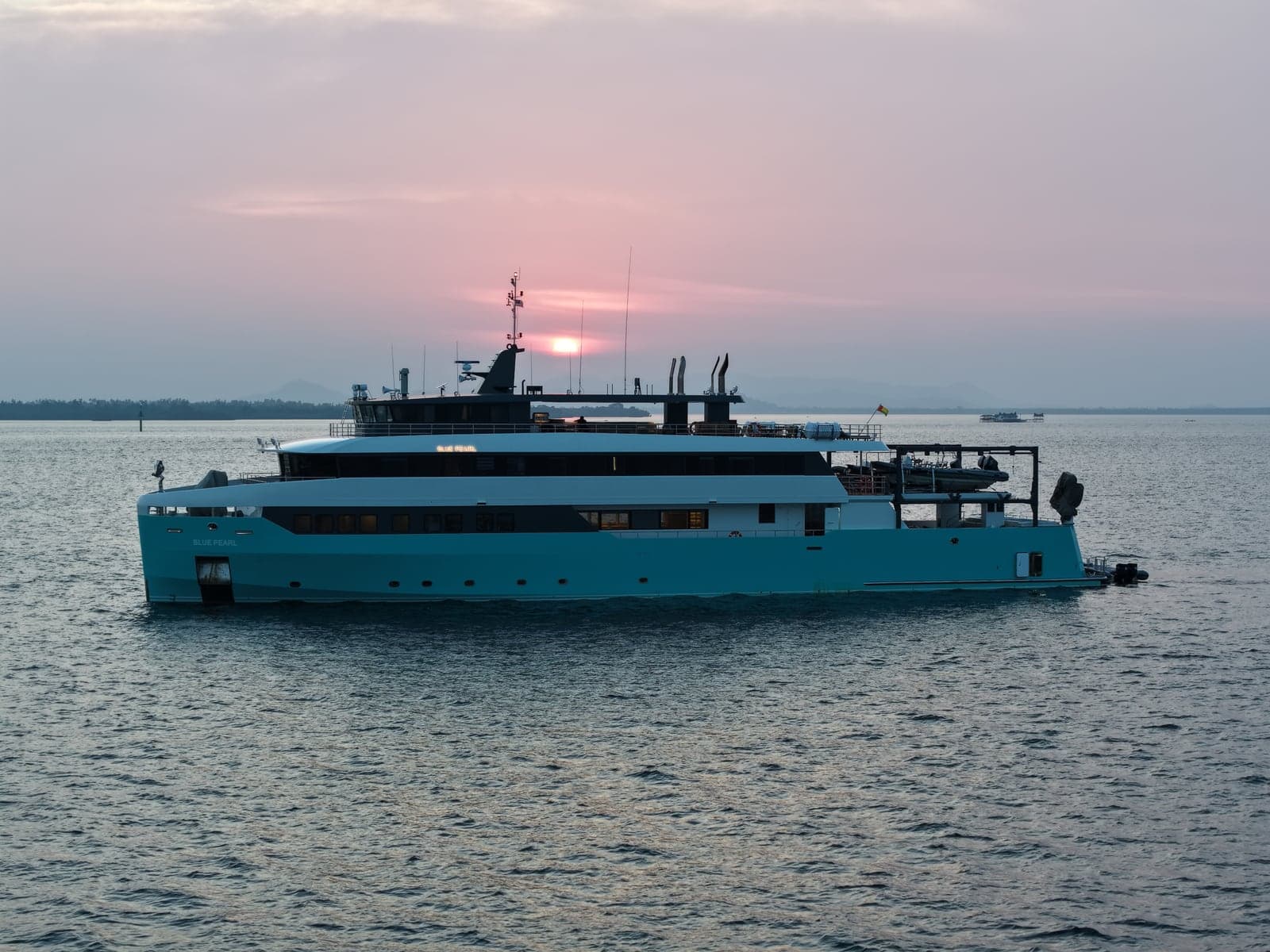 M/Y Blue Pearl