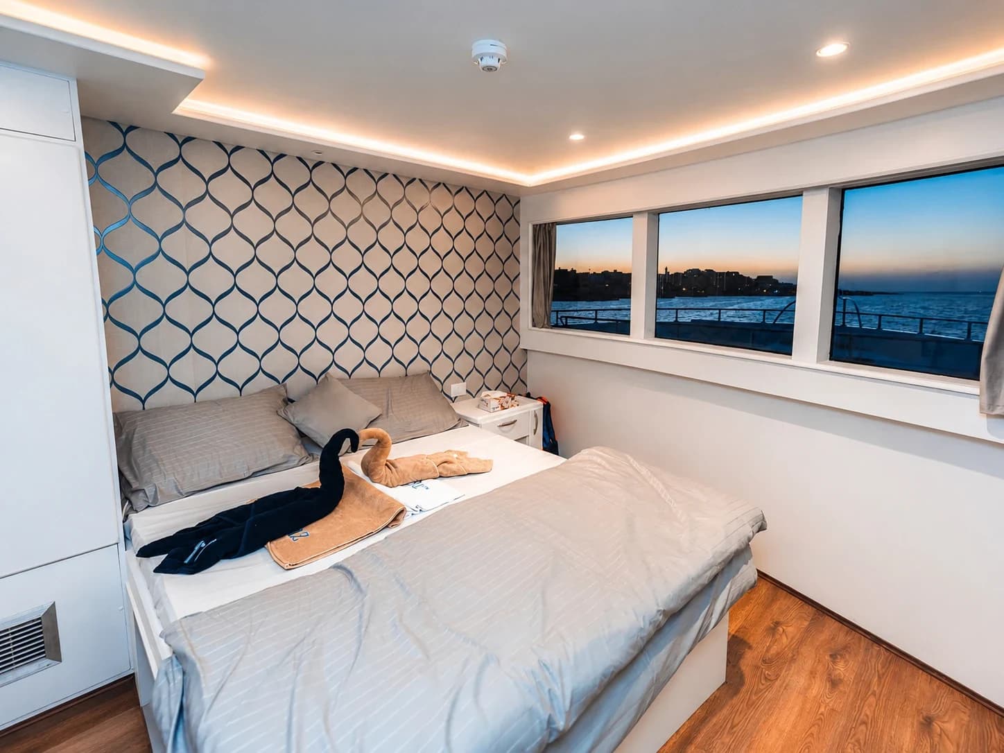 Standard Suite Double- Upper Deck