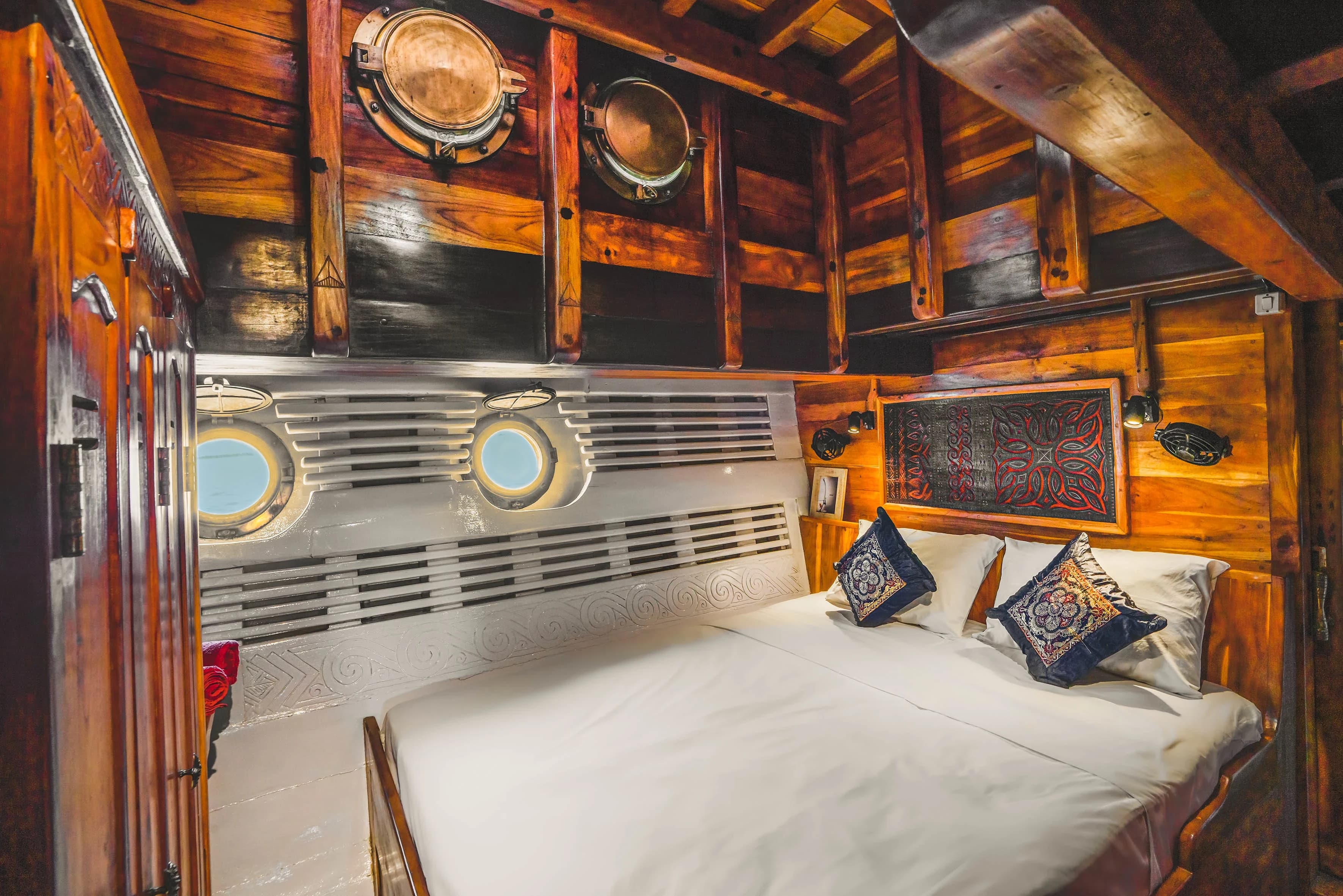 Double bed cabins