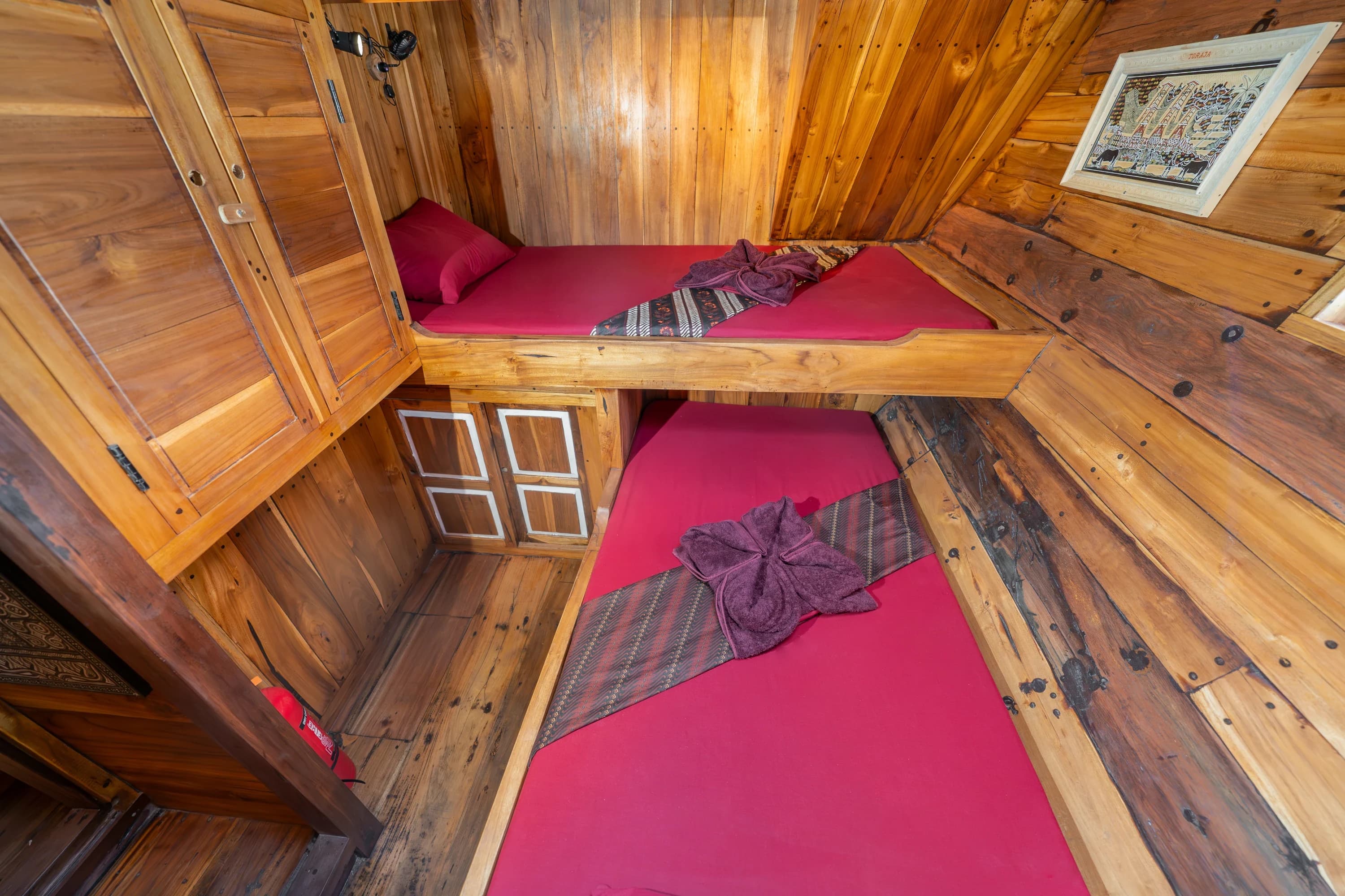 Twin Cabin