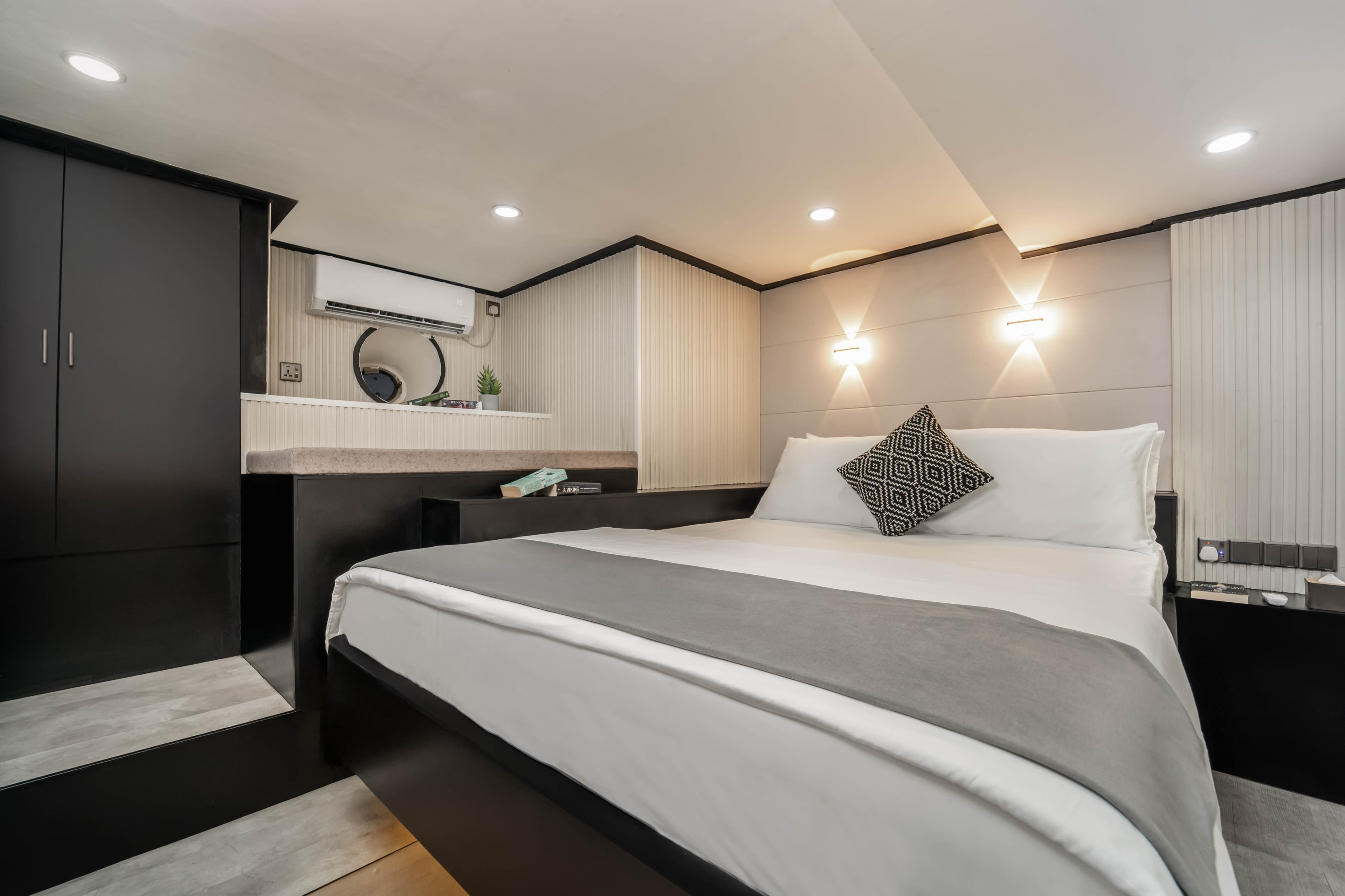 Double Cabin Lower Deck