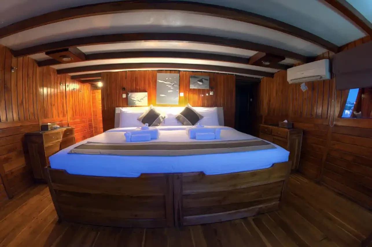 Master Cabin 6